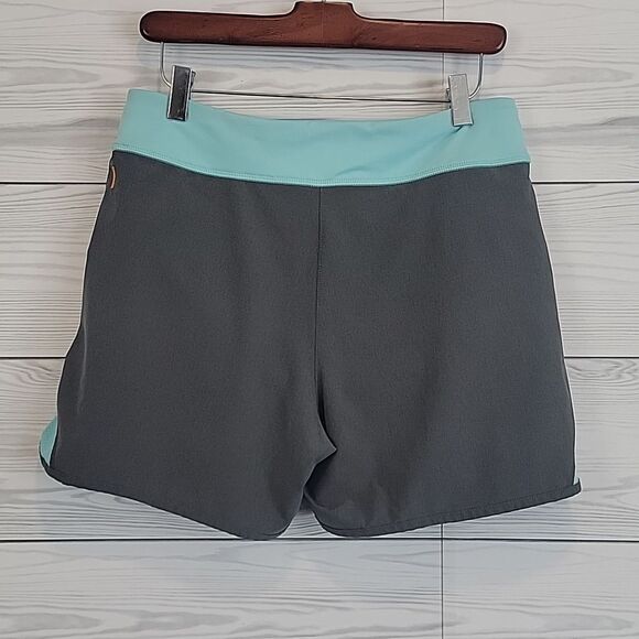 Lucy Flex Women's athletic shorts with lined bikini bottoms Size M - Picture 4 of 11